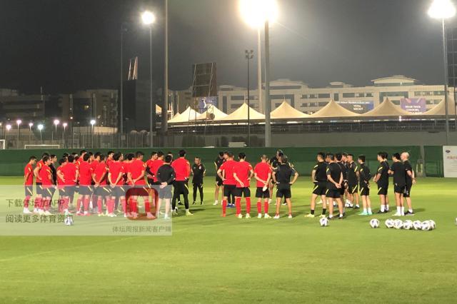 开云体育在线入口-国足加强对抗定位球演练 王刚加入伤病调整小分队