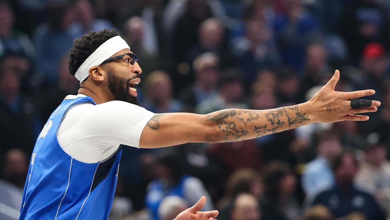 开云足球直播-浓眉交易掀连锁反应！勇士2030年选秀权卷入，普尔旧交易添新剧情